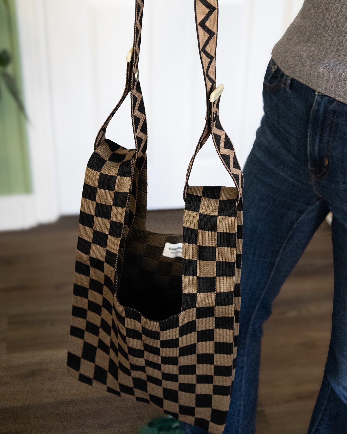 Black & Mocha Checked Stretchy Knitted Tote – Stylish And Expandable