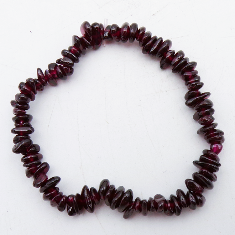 Garnet Crystal Chipstone Bracelet