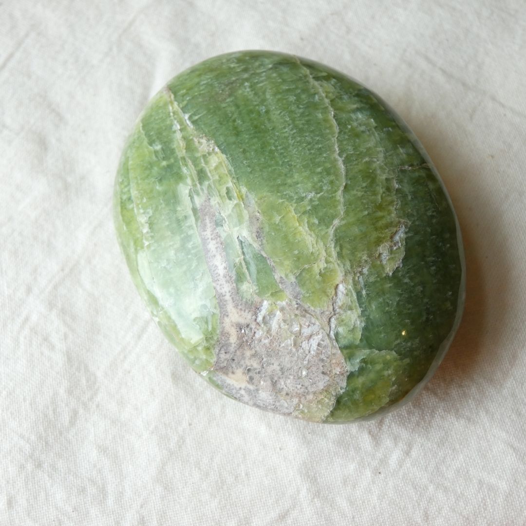 Tremolite Palm Stone