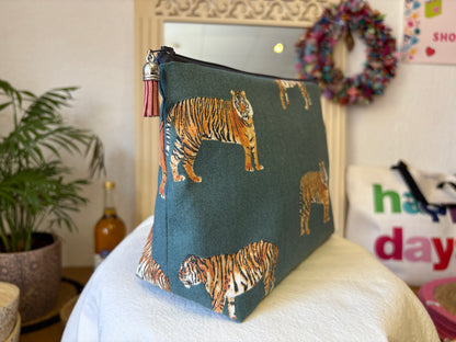 Tiger Tiger Wash Bag