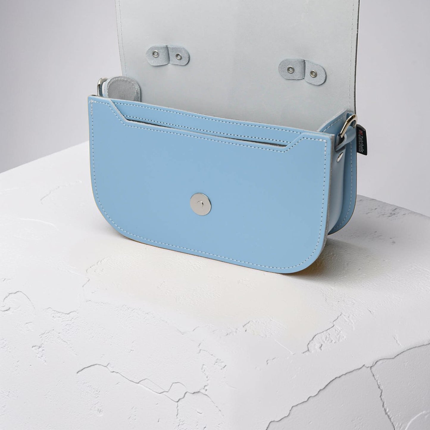 Aura Handmade Leather Bag - Baby Blue
