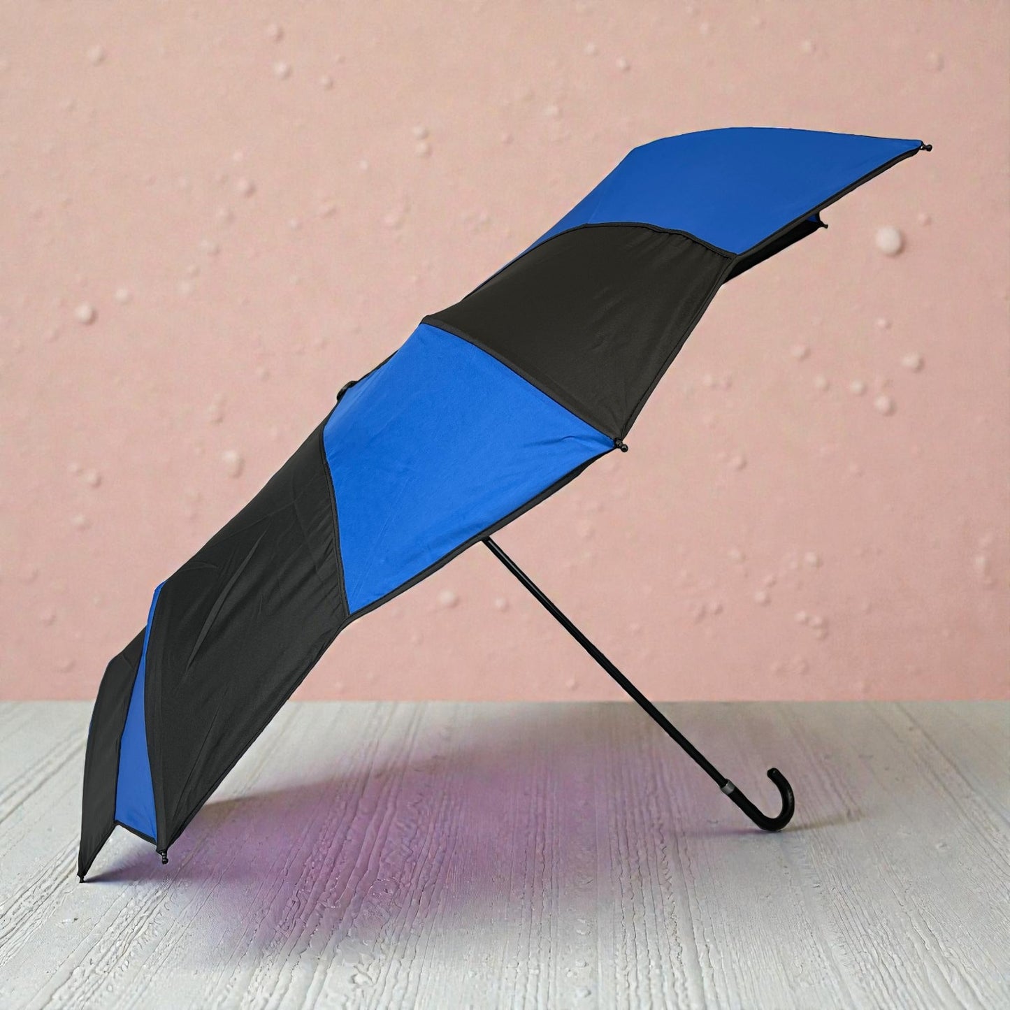 Everyday Swirl Folding Umbrella: Blue/Black