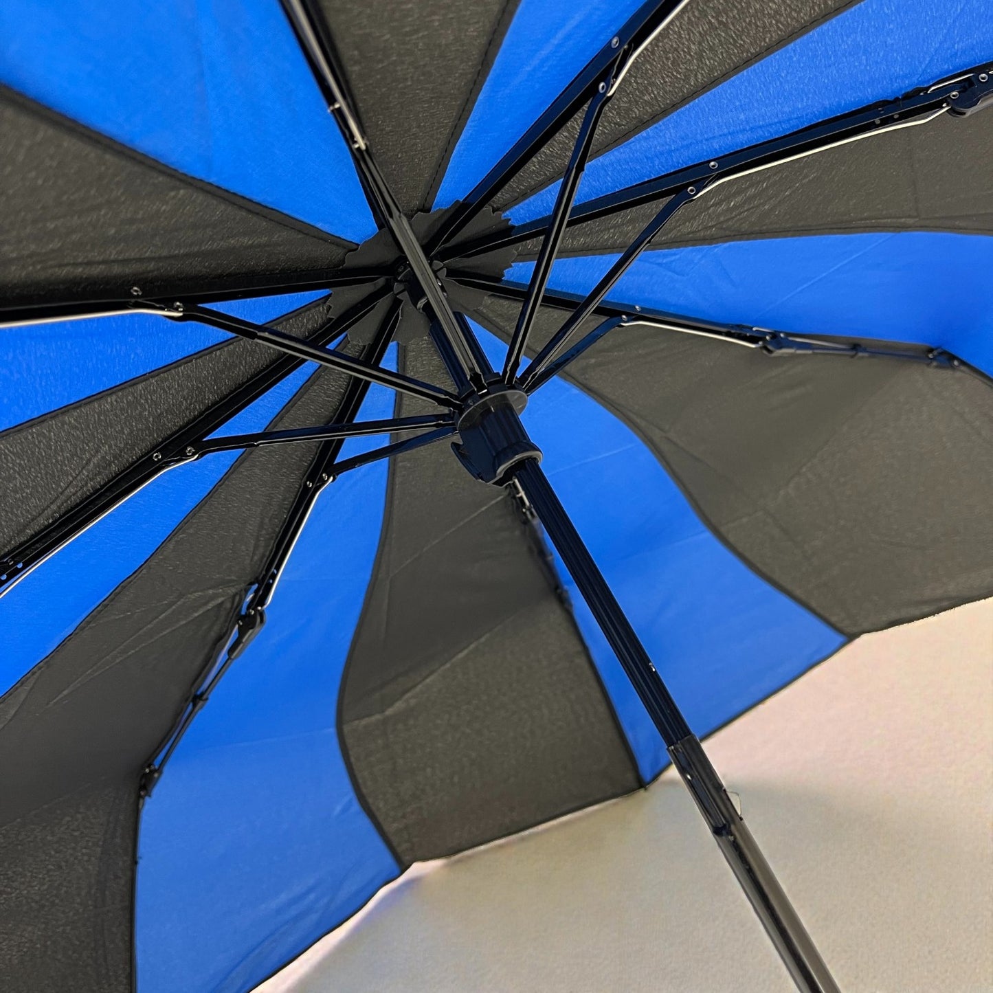 Everyday Swirl Folding Umbrella: Blue/Black