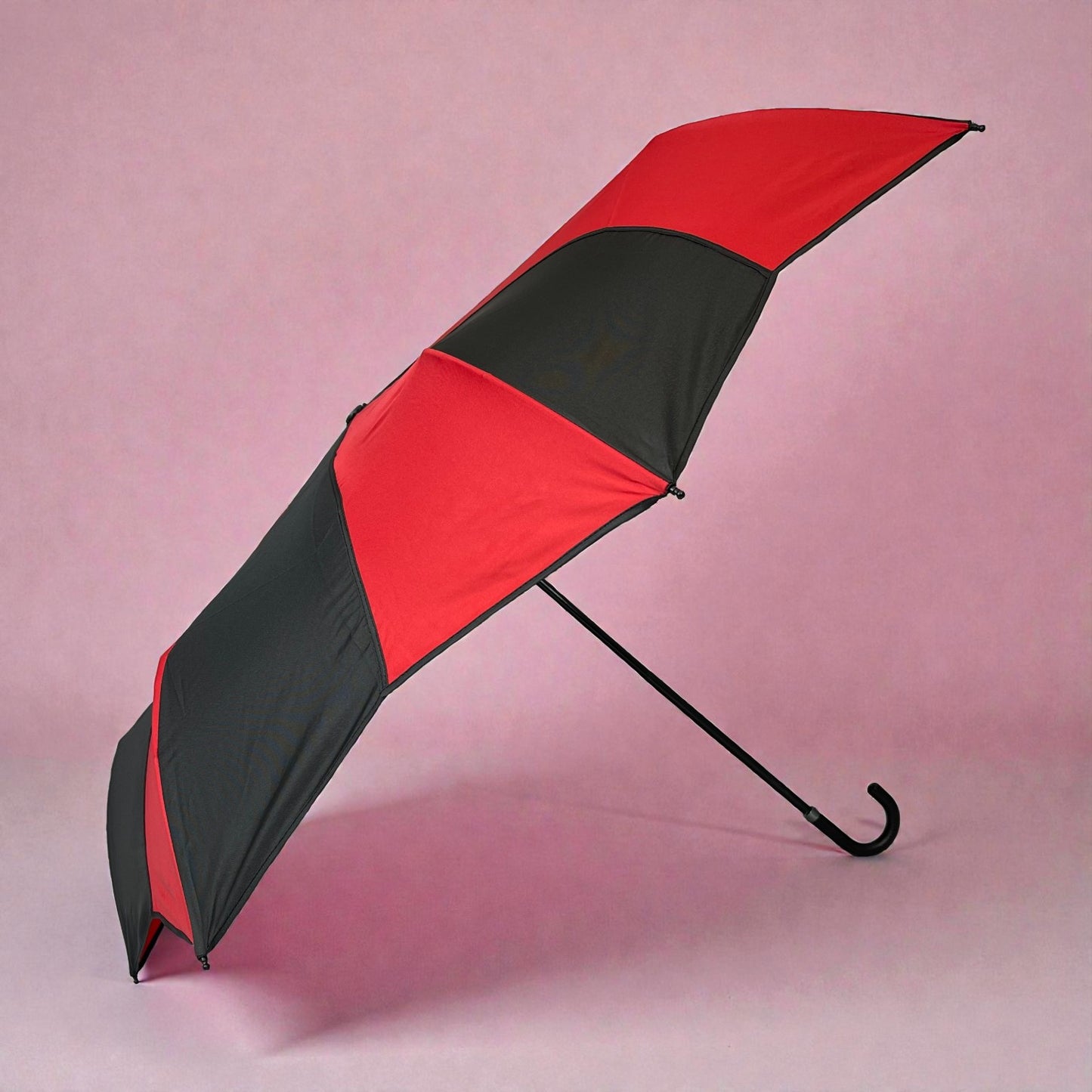 Everyday Swirl Folding Umbrella: Red/Black