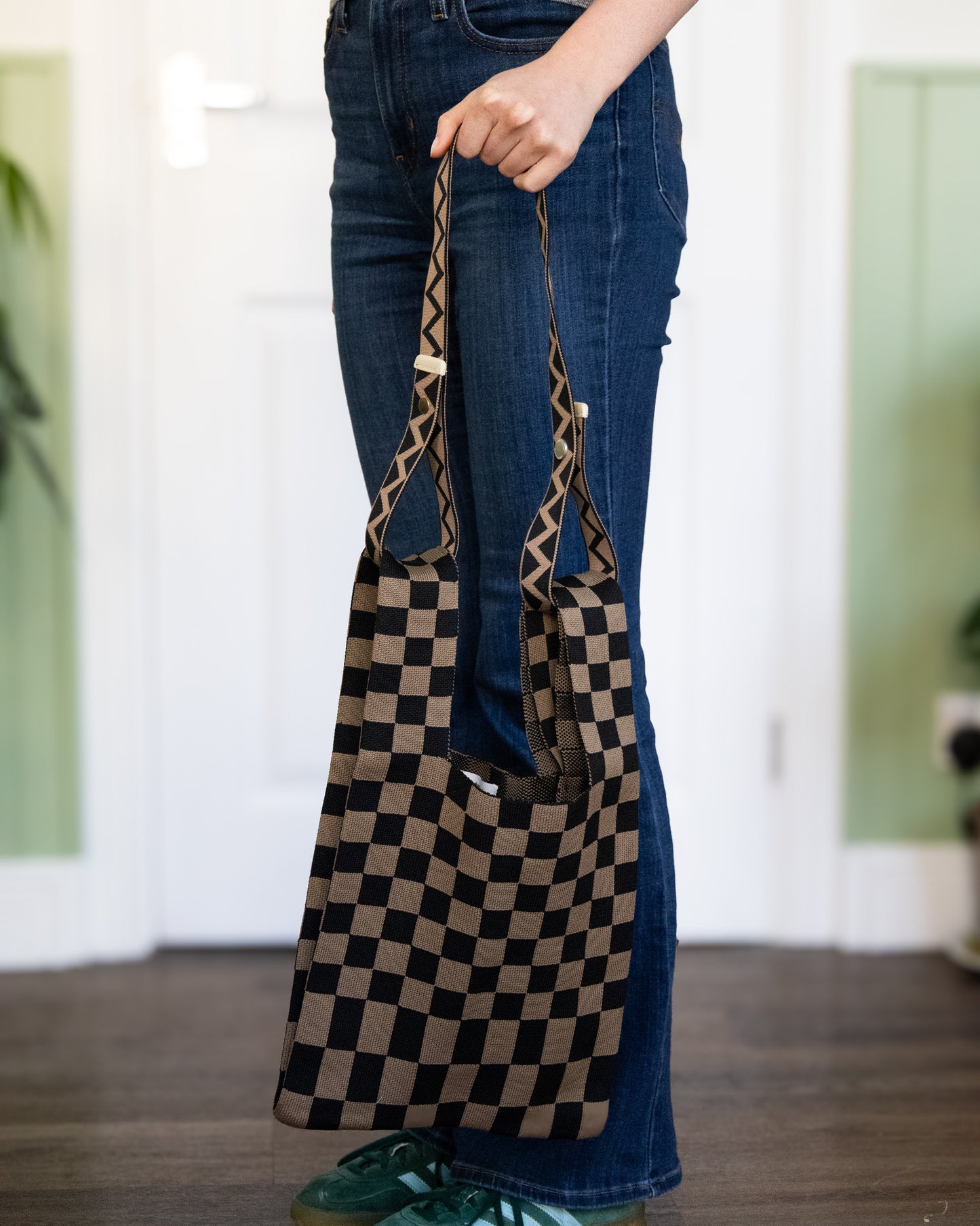 Black & Mocha Checked Stretchy Knitted Tote – Stylish And Expandable