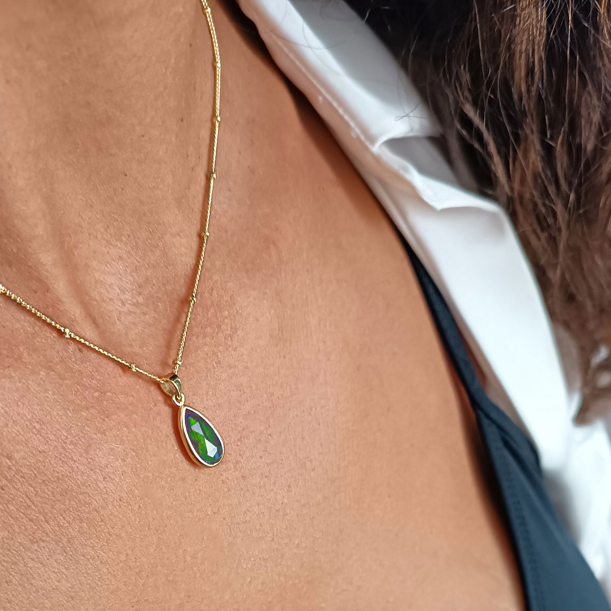 Simi Teardrop Gemstone Pendant: Green Onyx