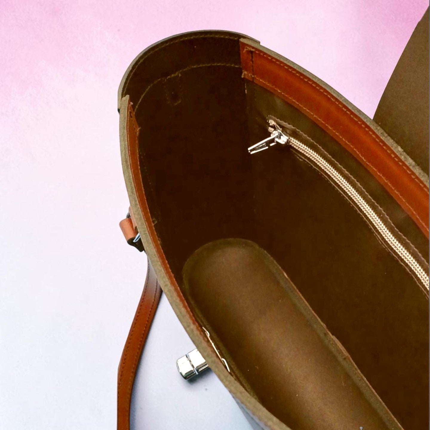 Leather Mini Twist Lock Shopper Bag - Chestnut