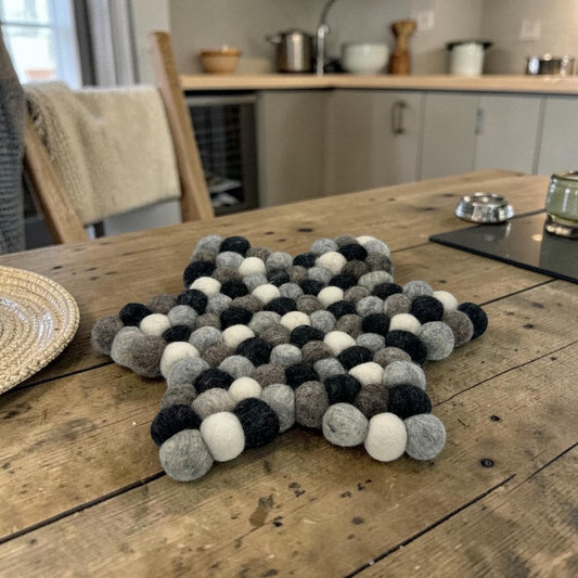Felt Ball Star Centre Mat - Multi Grey Colour