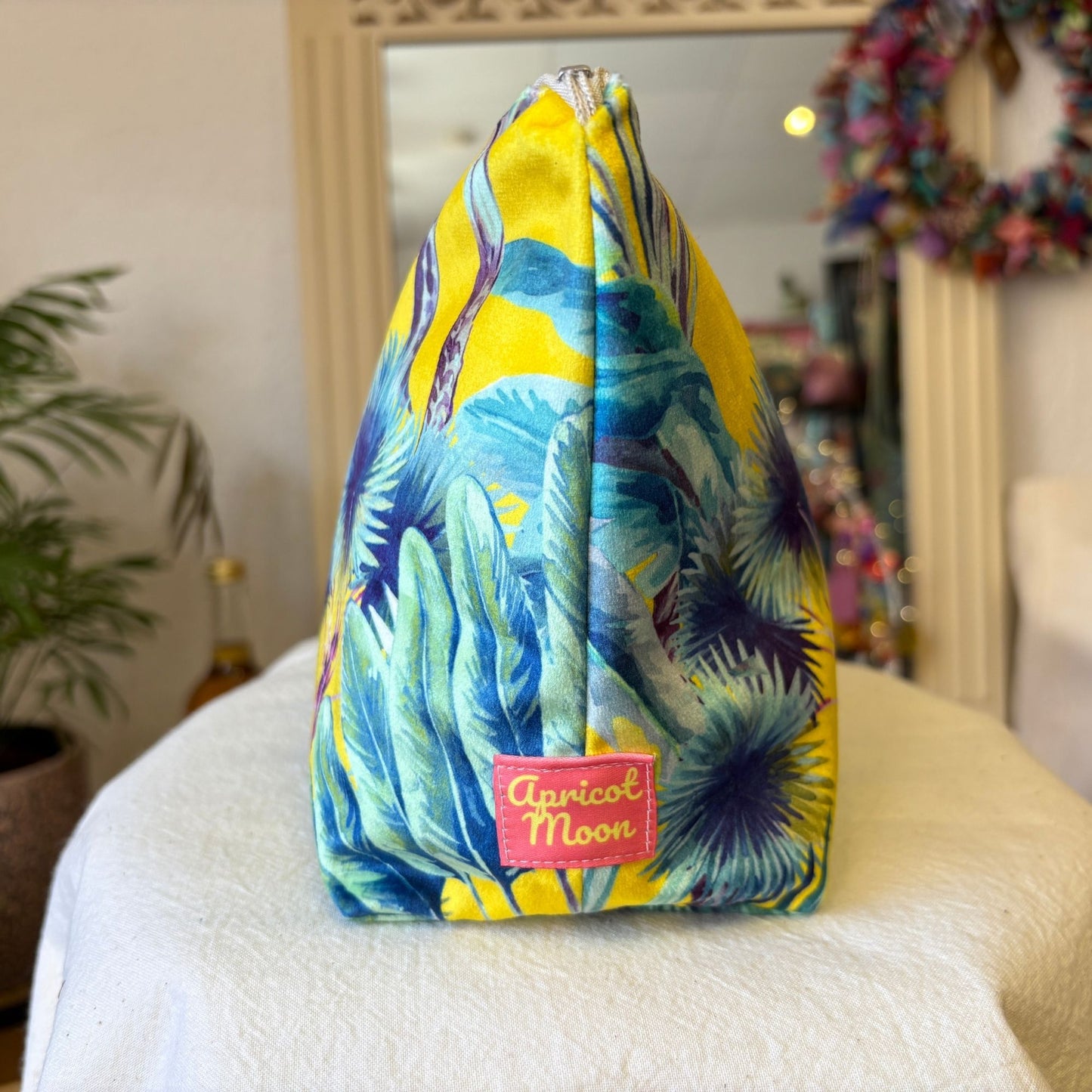 Palm Springs Velvet Wash Bag