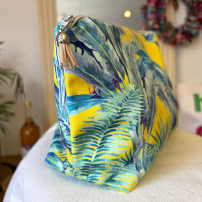 Palm Springs Velvet Wash Bag