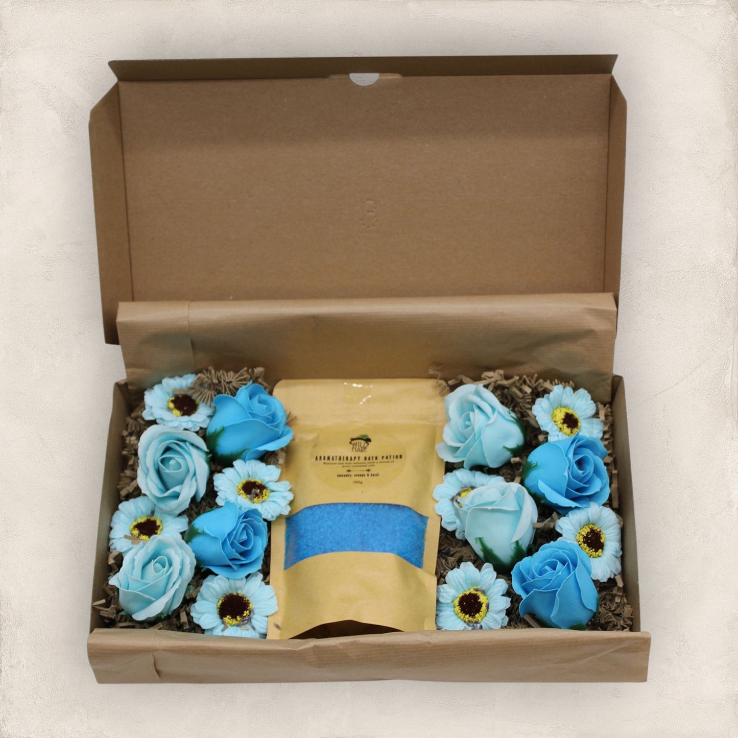 Total Unwind Bath Sea Salts & Soap Flowers Set