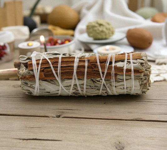 White Sage & Cinnamon Smudge Stick (4 inch)