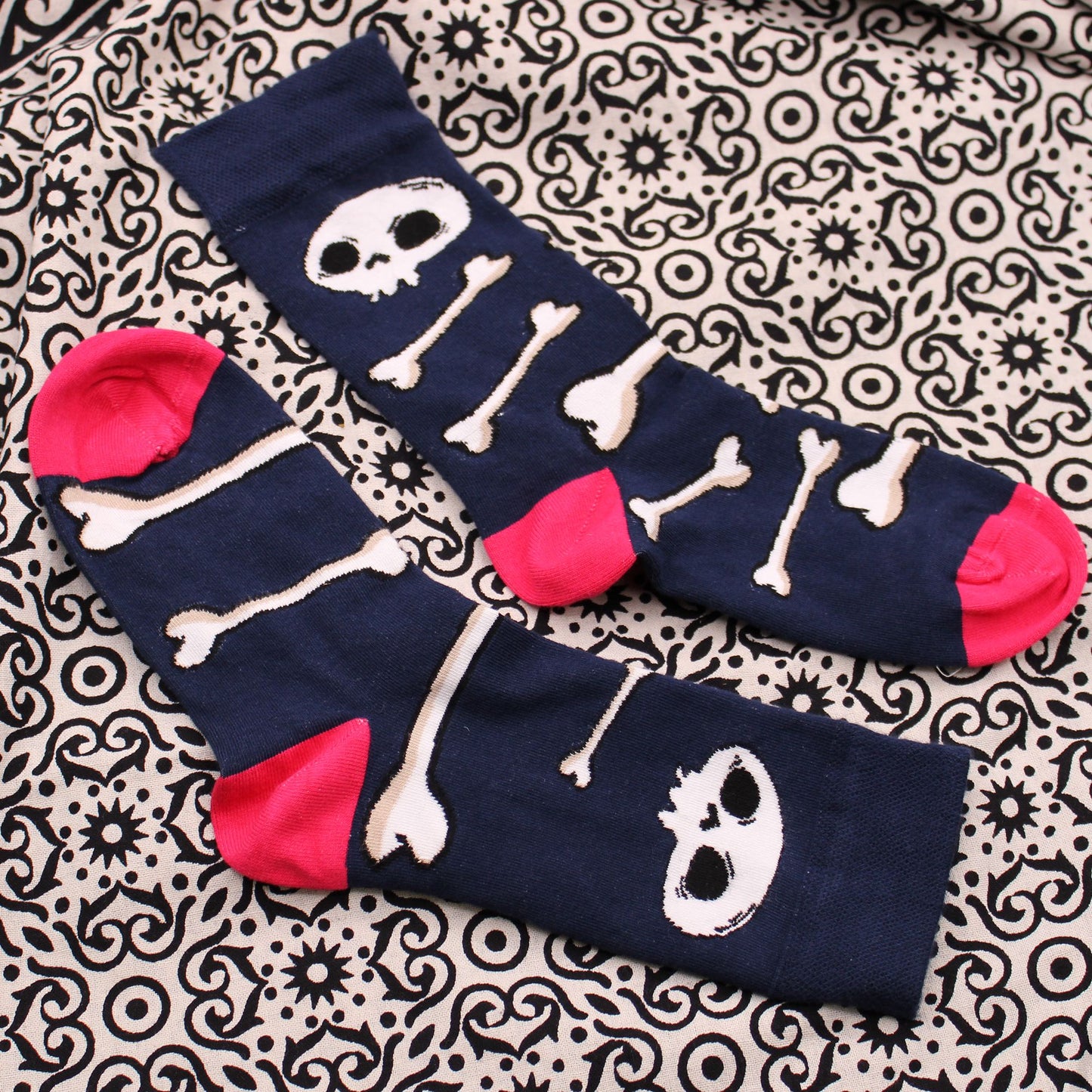 Skulls and Bones Bamboo Socks - S/M