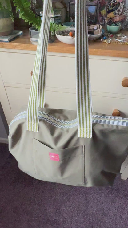 Short video of the Wild Sage shoulder tote handmade by Apricot Moon